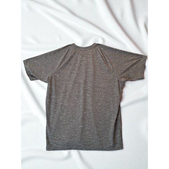 Nike Essential Men's Short-Sleeve Hydroguard Swim Dri-FIT Shirt – Gray Heather, - Picture 3 of 10